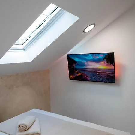 I-lux Apartment